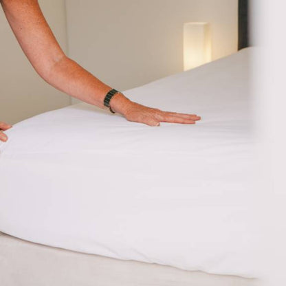 Conni Micro-Plush - King Waterproof Fitted Sheet